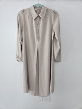 Pearl-Embellished Cream Midi Dress with Long Sleeves Size 40/M